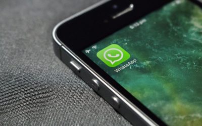 Difundir vídeos en WhatsApp «memes» ofensivos es motivo de despido procedente