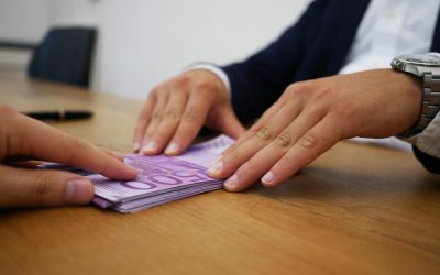 Confirman el derecho a recibir una indemnización de 30.000 euros por daños y perjuicios en un despido improcedente al considerar insuficiente una indemnización de 493,49 euros