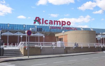 Confirman el despido procedente de un trabajador de Alcampo que se metió bajo la chaqueta varias latas de comida