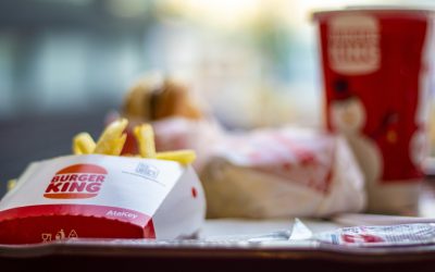 Declaran improcedente el despido de un gerente de Burger King que utilizó el sistema de videovigilancia para grabar un vídeo que su novia publicó en Instagram