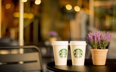 Estiman el recurso de suplicación de un supervisor despedido de Starbucks y ordenan que se vuelva a dictar la sentencia por falta de motivación